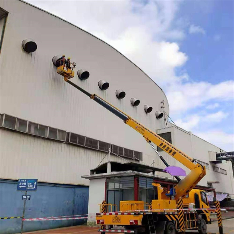 正安高空作业车出租服务：专业广告牌安装解决方案