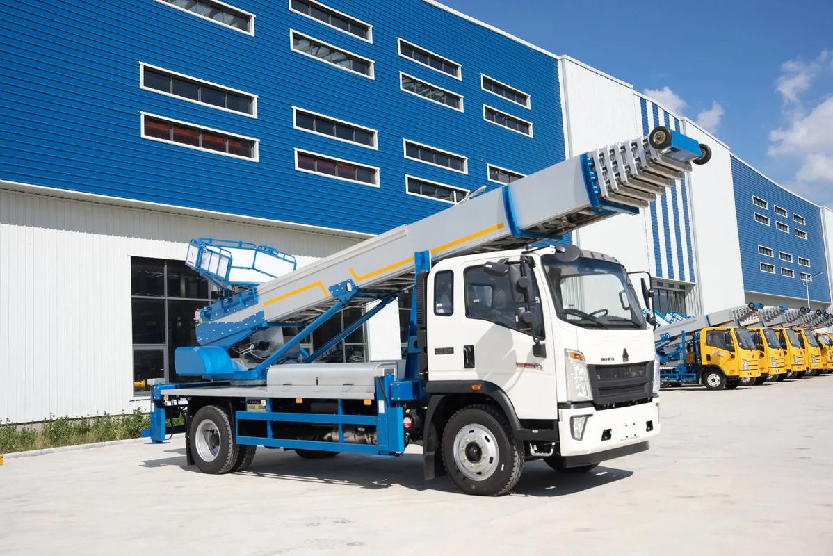 正安出租云梯车高空作业车 建筑垃圾搬运